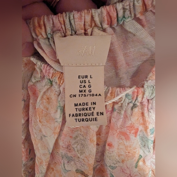 H&M Long And Flared Dress Sleeveless Open Back Maxi Floral Size Large - Picture 8 of 8